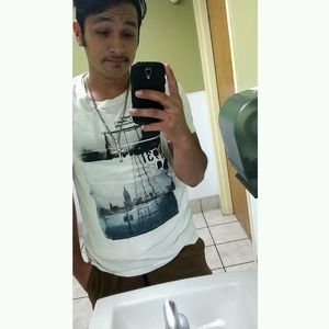 Meet your Posher, Efren